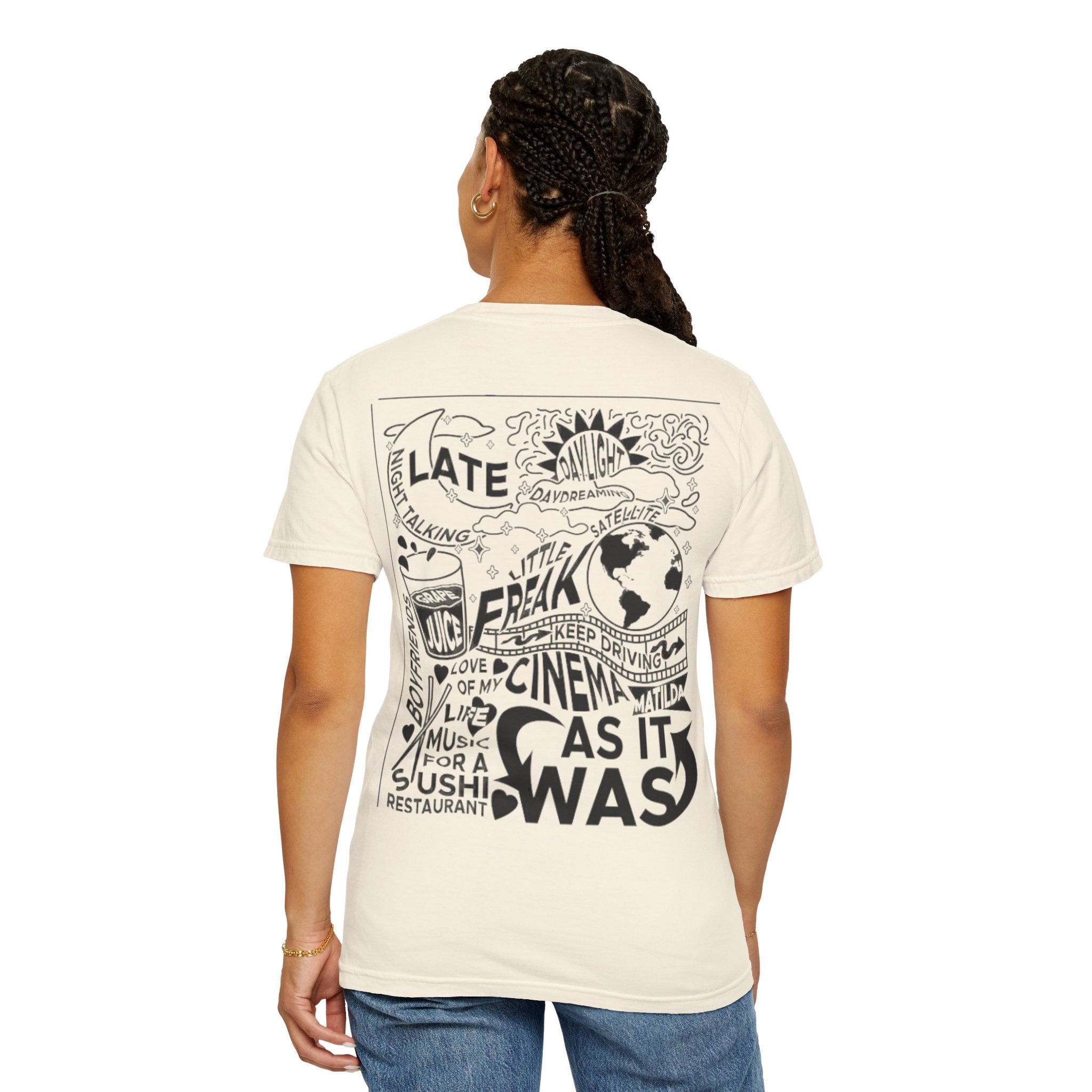 Trendy Oversized Graphic Tee - Perfect for Casual Outings, Gifts for Friends, Chill Days at Home, Fashionable Streetwear, Art [...]