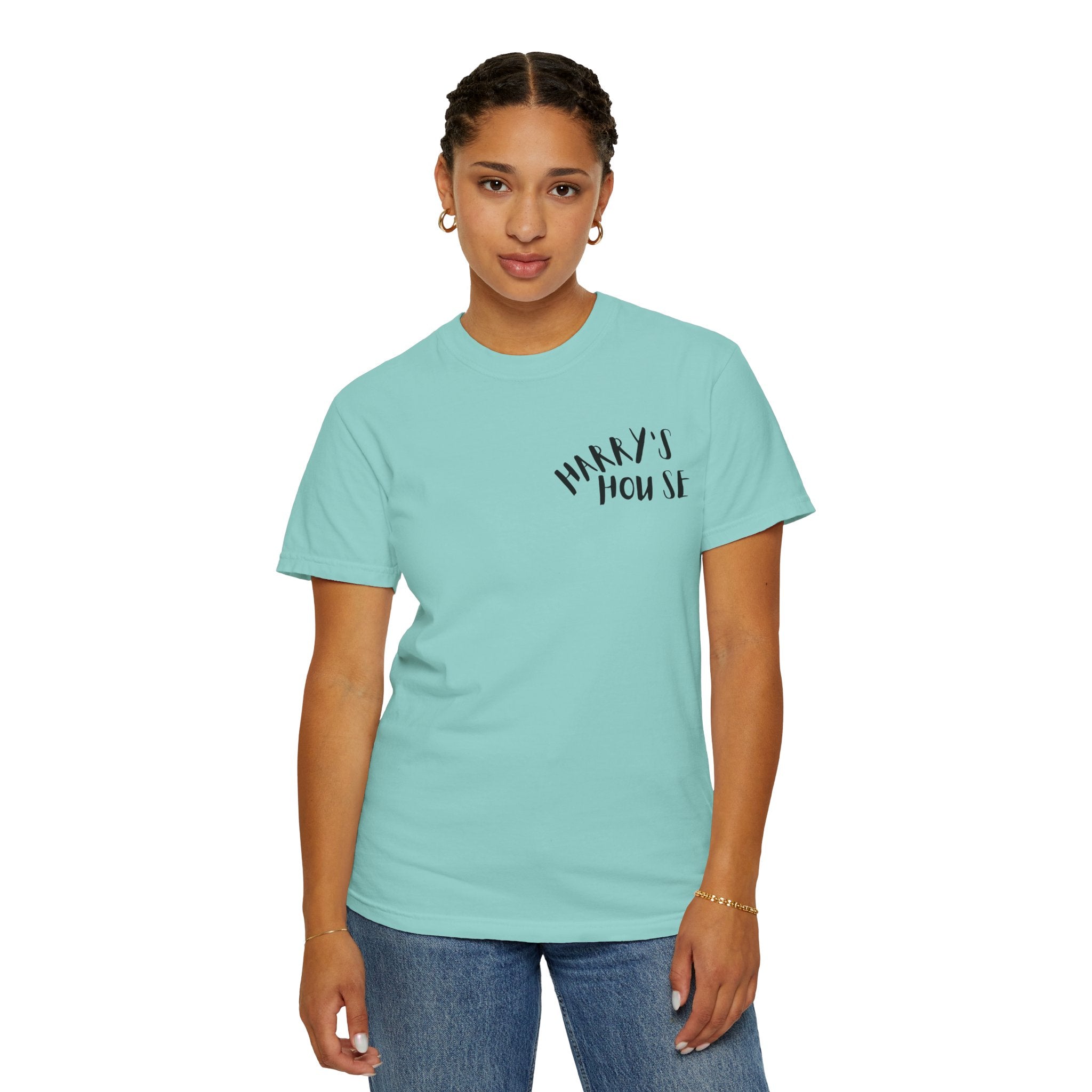 Trendy Oversized Graphic Tee - Perfect for Casual Outings, Gifts for Friends, Chill Days at Home, Fashionable Streetwear, Art [...]