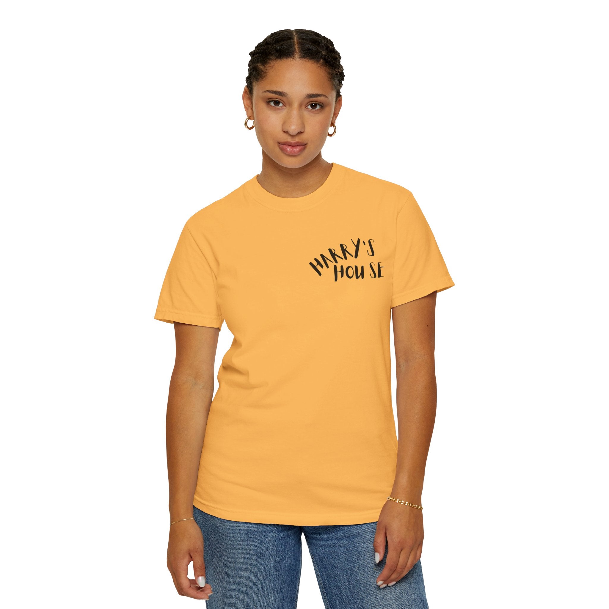 Trendy Oversized Graphic Tee - Perfect for Casual Outings, Gifts for Friends, Chill Days at Home, Fashionable Streetwear, Art [...]